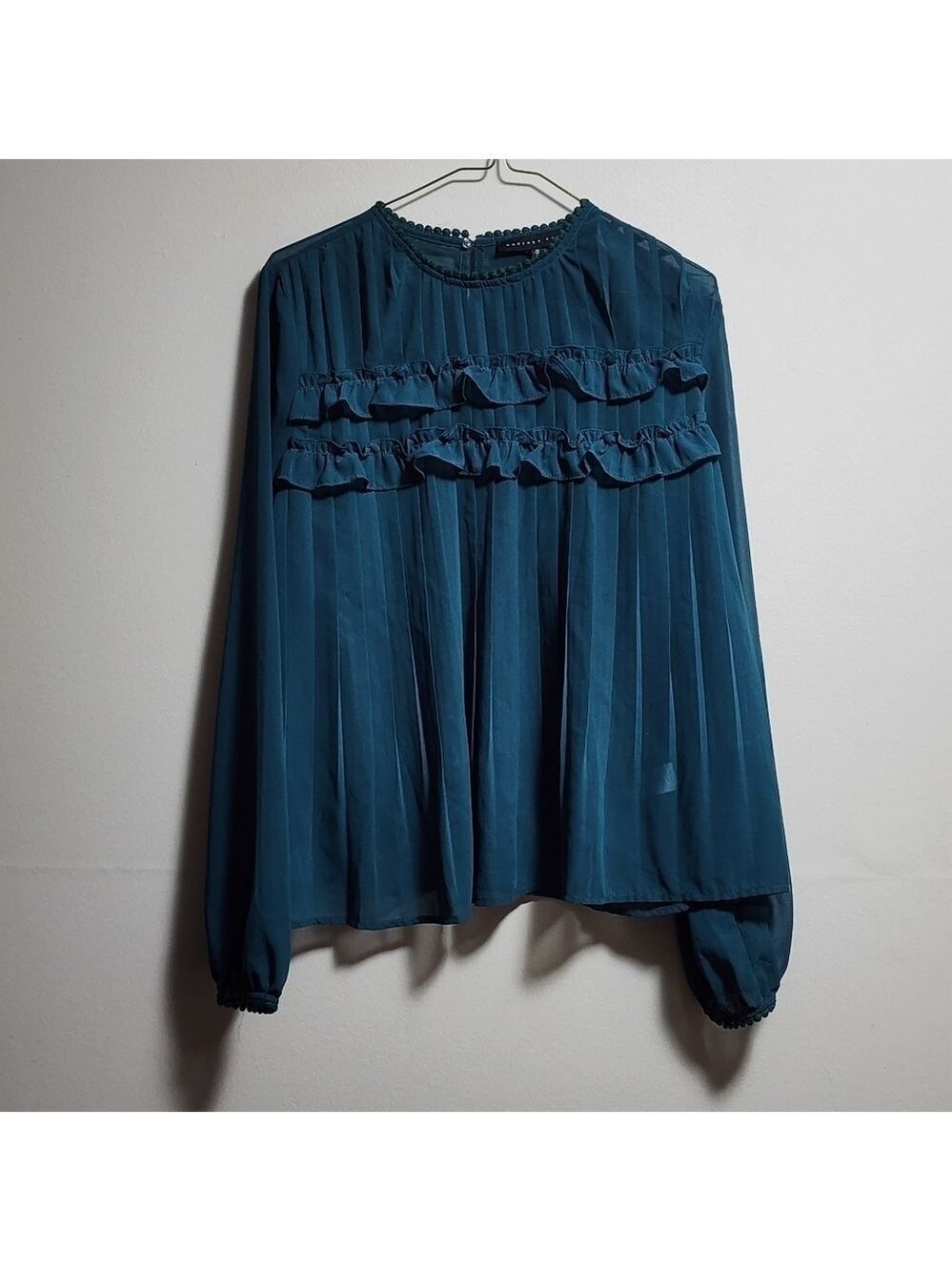 Endless rose long sleeves sheer pleated blouse color green size medium